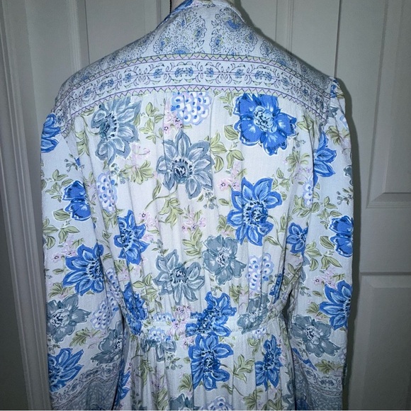 Lucky Brand Floral Long Sleeve Dress in Blue and White size large 100% rayon - Picture 8 of 12